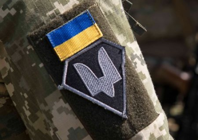 Ермак внедряет в офис Зеленского подконтрольных военных. Что это значит?