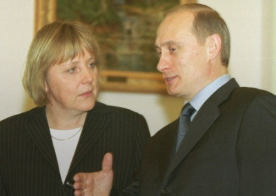 «Это счастье всей моей жизни». Меркель упрекнула Путина в том, что он считает распад СССР катастрофой