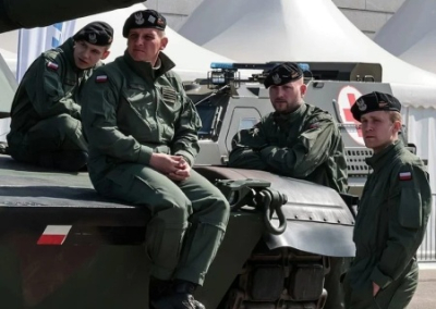 Власти Польши намерены сбивать ракеты и БПЛА над Украиной и Белоруссией