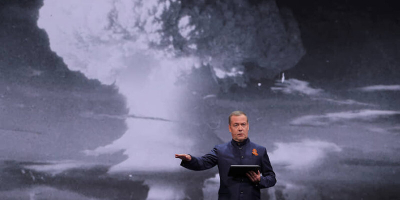 Медведев прогнозирует рост в мире новых ядерных держав