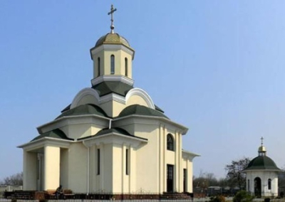 Под угрозами и без медицинской проверки. Как священников УПЦ загоняют в армию