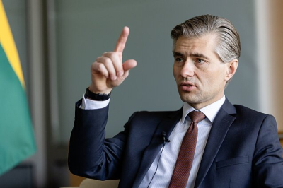 Глава МИД Литвы от имени НАТО пообещал узаконить крайне «интимные отношения» с Украиной