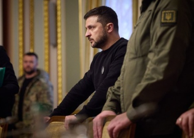 Зеленский переложил ответственность за возвращение территорий России на депутатов и правительство