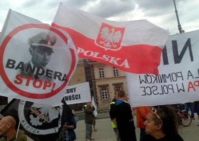 «Где прошёл хохол, там сирийцу делать нечего»: поляки максимально закручивают гайки украинским беженцам