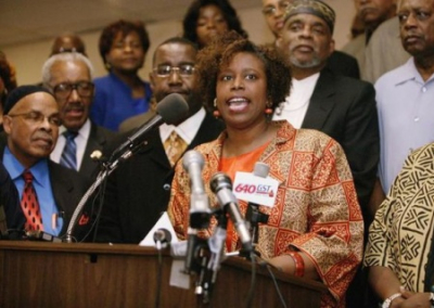 Экс-конгрессвумен Маккинни: Украина пытается подавить правду, стреляя по детям и мирным жителям Донбасса