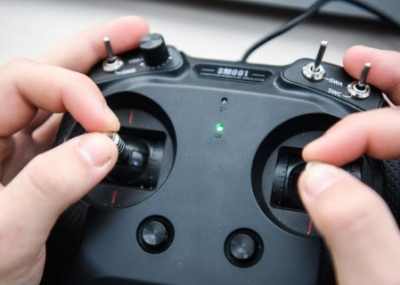 Литва обучает школьников управлению беспилотниками