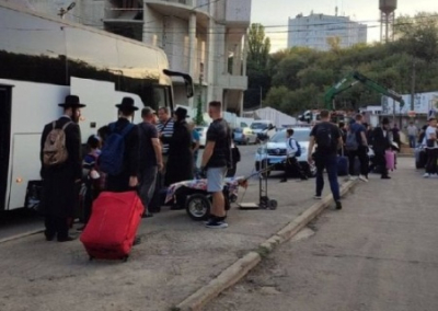 В Умань начали съезжаться хасиды на празднование Рош ха-Шана. Дроны и ракеты не пугают