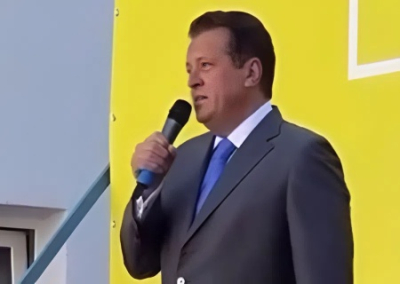 Из отличников получаются отличники, а из троечников мэры и главы регионов. Мэр Казани вдохновил школьников