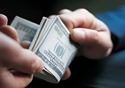 Каждый четвертый украинец согласен дать взятку — опрос