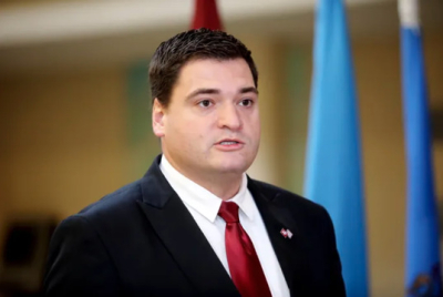 Вице-мэр Риги познал щекотливую тайну «возмутительных» матрешек на  Центральном рынке