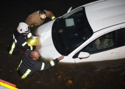 Наводнение в Одессе: 9 человек погибли в результате ливня из-за неработающей канализации