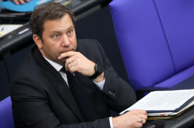 Глава Минфина Германии Ларс Клингбайль: ЕС найдет способ предоставить Украине замороженные активы РФ