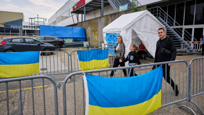 Politico: Резкий приток новых украинских беженцев вызвал негативную реакцию в Европе