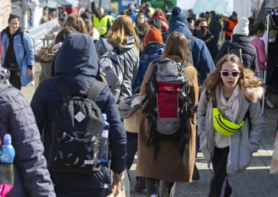 Европейский опрос: лишь 3% украинских беженцев готовы вернуться на родину