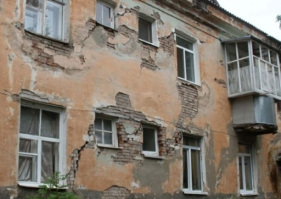 В ЛНР планируют переселить 496 граждан из ветхих домов. На программу выделено 1,2 миллиарда рублей