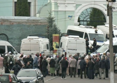 Украинская полиция защищает синагоги, но игнорирует нападения на УПЦ