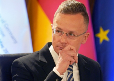 Польша дала разрешение на теракты в Европе — Сийярто