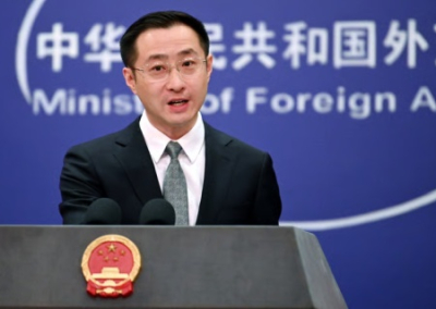 Китай обвинил США в препятствовании закупок нефти в России и пригрозил ответить