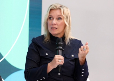 «Готовили боевиков для майданов». Захарова обвинила Польшу в подготовке войны на Украине