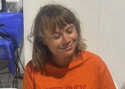 Камера с клопами и обезвоживание. Грета Тунберг пожаловалась на жестокое обращение в израильской тюрьме