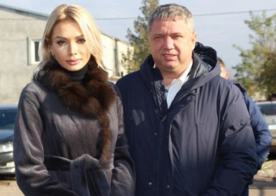 В Молдавии с самолета сняли экс-нардепа Кормышкину с семьей