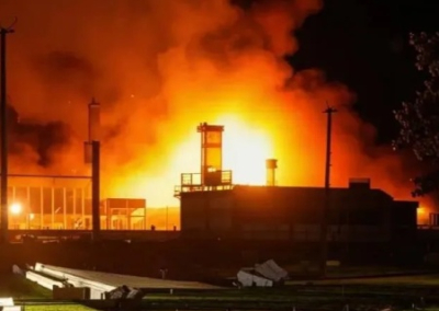 БПЛА ВСУ атаковали газоперерабатывающий завод в Оренбурге и Новокуйбышевский НПЗ в Самарской области