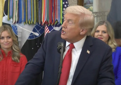 Трамп призвал Россию и Украину завершить войну и зафиксировать границы по линии фронта