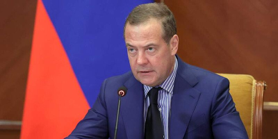 Медведев: Вашингтон сдал «гниду» Зеленского и Киев угодил в цугцванг