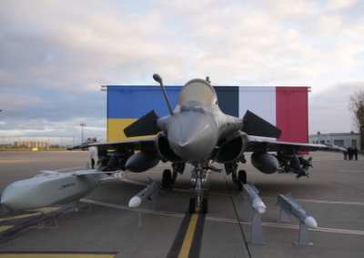 «Историческое» соглашение без денег: Зеленский заявил о планах закупить 100 истребителей Rafale