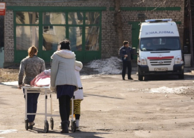 Глава Минздрава ДНР сообщил о размере зарплат в больницах республики. Медики потрясены