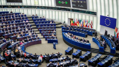 Европарламент утвердил резолюцию по «мирному плану» на Украине, в которой потребовал грабежа замороженных российских активов