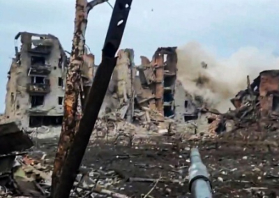 ВС РФ зачищают украинских оккупантов Донбасса в Красноармейске