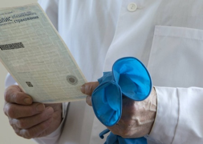 Мигранты смогут воспользоваться бесплатной медицинской помощью в России только после 5 лет работы