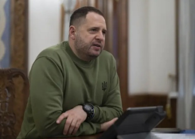 Соратники Зеленского требуют увольнения «Али-Бабы». Что говорят о судьбе Ермака?