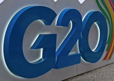 Трамп обвинил ЮАР в убийстве белых людей и конфискации их имущества