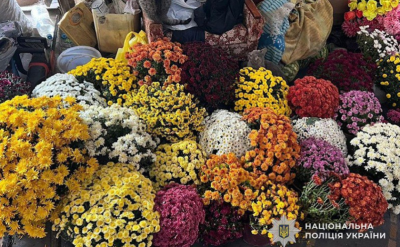 На Украине народ обогащается, грабя могилы военнослужащих