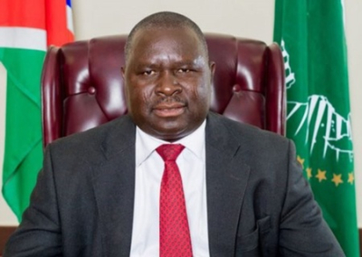 Адольф Гитлер снова рвется к власти. Политик из Намибии лидирует в округе Омпундж