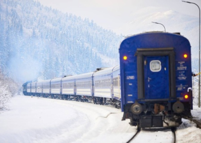 «Вовина тысяча», бесплатный проезд по железной дороге: Зеленский анонсировал пакет «зимней поддержки» украинцев