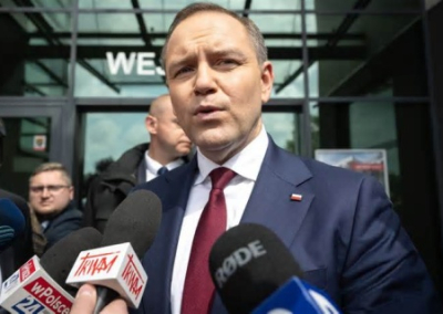 Навроцкий напомнил Зеленскому, что руководствуется интересами Польши, а не Украины