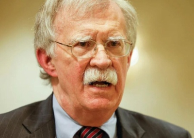 «Совет от друга»: Болтон призывает Украину снизить призывной возраст до 18 лет