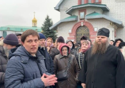 В Киевской области верующие УПЦ отстояли свой храм