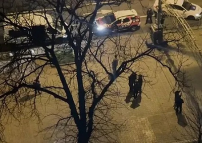 Будни Киева: в центре сошлись «стенка на стенку» наемники и украинские военные, а в метро мужчина порезал пассажиров