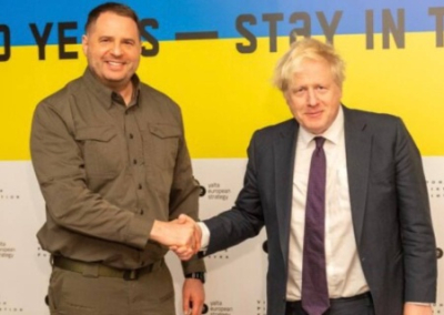 Шарий обвинил Ермака, Миндича и Джонсона в хищении $50 млн ООН