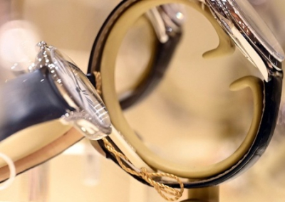 У экс-генпрокурора Украины Пискуна на вилле в Ницце изъяли 3 кг золота, 18 элитных часов, 90 тысяч евро. Пока он на свободе