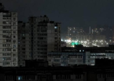 Столица Украины на грани катастрофы: в Киев более суток масштабный блэкаут