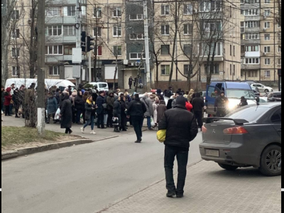 Хроники гражданской войны. В Днепре уклонист «подрезал» двух работников ТЦК, а те открыли огонь