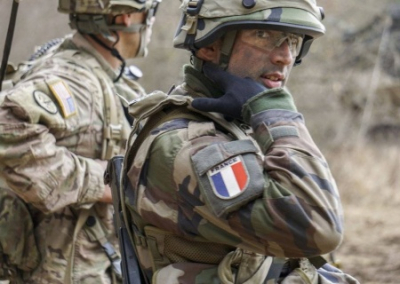 Французы боятся отправки на Украину и не хотят воевать вместе с «белобрысыми громилами» из ВСУ