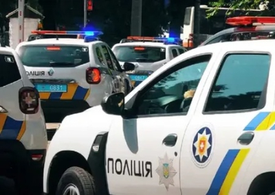 В Киеве вооруженные мужчины захватили в заложники таксиста