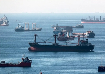 В районе Одессы на рейде зафиксировано скопление кораблей