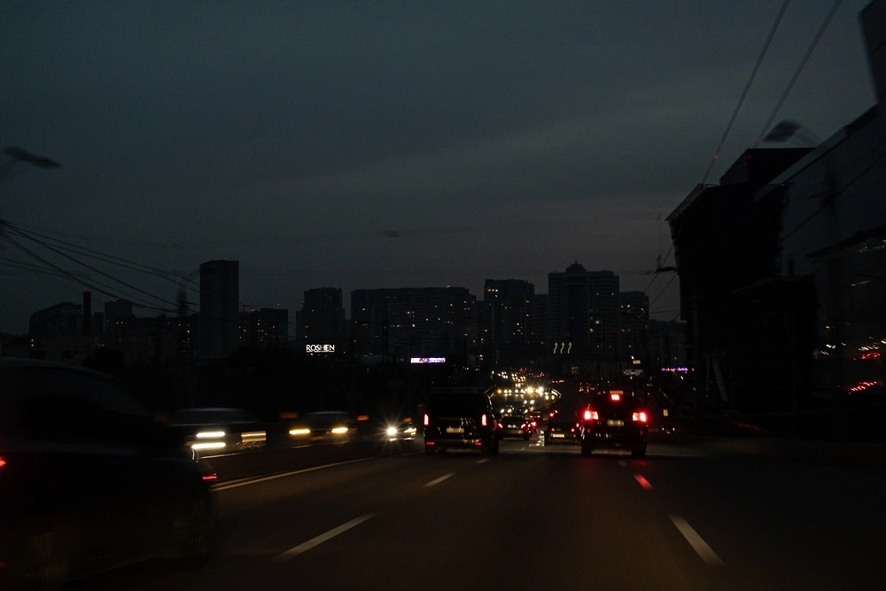 Жители Киева жалуются на отсутствие света по 8-9 часов в день